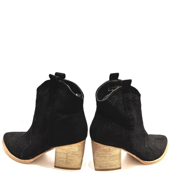 Yoki Western Style Perforated Replay Booties - Picture 6 of 10